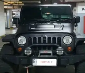 Rubicon Km 26.000 terawat Jeep Wrangler Unlimited 2012 Bensin
