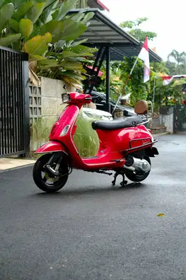 PIAGGIO VESPA LX 125 IGET 2018 MURAHH BISA KREDIT