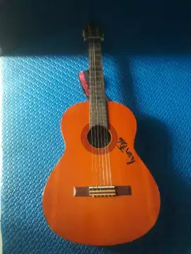 Jual gitar yamaha c40