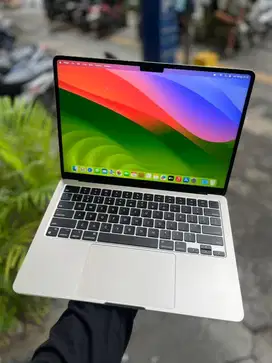 Macbook air m2 8/256gb 13inch seminggu pakai resmi ibox