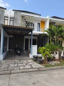 DIJUAL CEPAT!! Rumah 3 Lantai Luas Cluster Arana di Harapan Indah 2