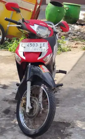 BU Jual Honda Supra X 125 Warna Merah Hitam