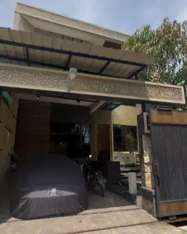 Rumah 2 lantai Semi Furnished di Candi Kalasan Manyaran Semarang