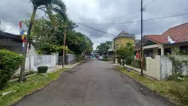 JUAL CEPAT !! RUMAH HITUNG TANAH TER MARTANEGARA DKT TSM