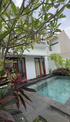 (Dw) villa luas nyaman furnished di jimbaran