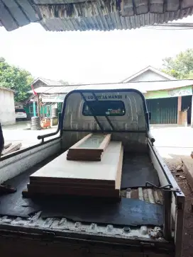 Daun pintu kamper Samarinda