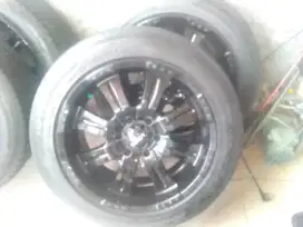 Jual velg ring 20.lobang 6+ban tinggal pasang ban masih 80%