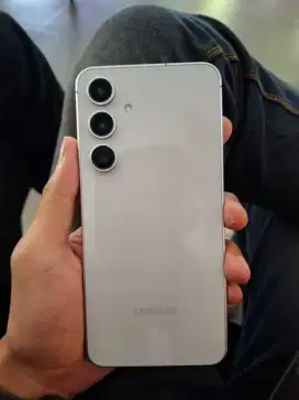SAMSUNG S24FE 8/256GB