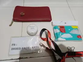 Dompet Merah Panjang, Kiss Pony, Cutton Buds