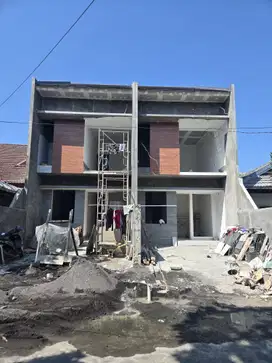 RUMAH Baruk Utara inner garden super lega area rungkut kompleks elit