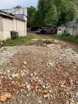 Disewakan Tanah 300.0 M² Shm Ciputat Lokasi Ramai Strategis Termurah