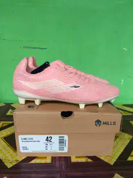 Sepatu Bola Mills Flame 2.0 FG