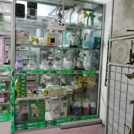 Etalase atau rak aluminium toko