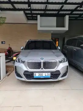 BMW ix1 eDrive 20