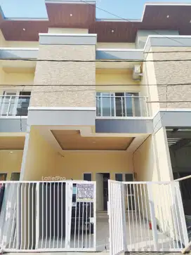 Rumah Kuning Harga Hebring Kondisi Bening