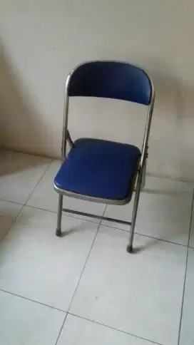 Kursi lipat merk CHITOSE