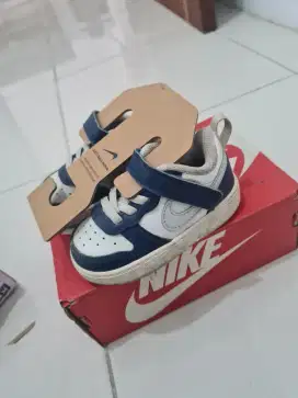 Sepatu nike size 5c