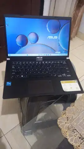 Laptop asus vivobook i3 gen11