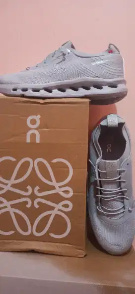 Sepatu Running OC size 43