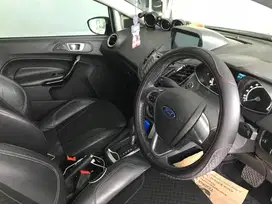 2013 Ford fiesta S a/t