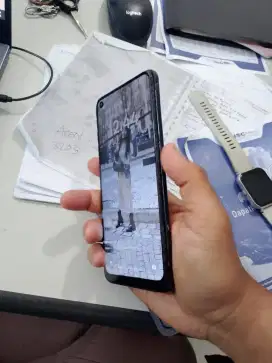 Saya mau jual hp Oppo Reno 8 t