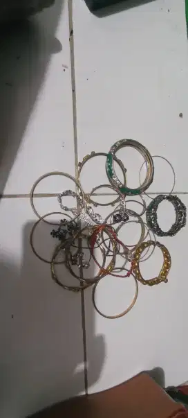 Borongan gelang wanita sesuai pic