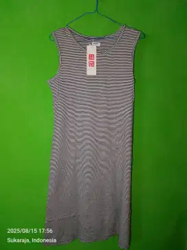 Baju uniqlo dan dress