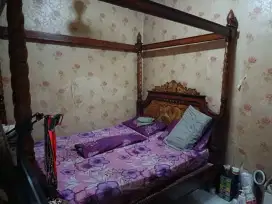 di jual tempat tidur kayu lukir
