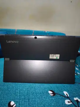 laptop 2 in 1 Lenovo Miix 520 i7 gen 8th ram 16gb