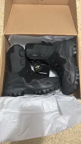 Sepatu vigoroso size 41