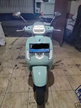 Smooth Zuzu Motor Listrik
