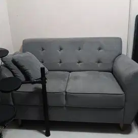 Kursi sofa bludru