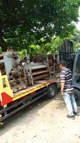 Di beli mesin, dinamo, trafo