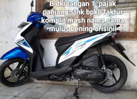 Honda beat f1 2016 stater halus cw asli biru putih B dki tangan 1