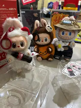 Boneka labubu boneka