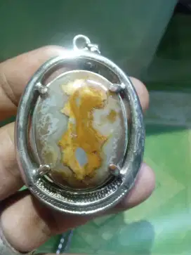 Liontin batu akik gambar