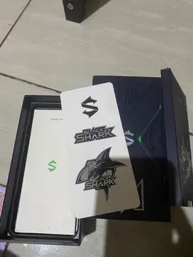 Xiamoi black shark 4 ram 12/256GB