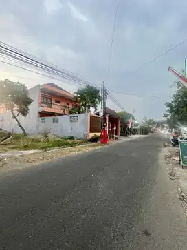 Tanah murah tepi jalan raya dekat transmart maguwo