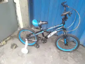 Sepeda anak UK 16