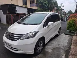 Honda Freed 2010 Bensin