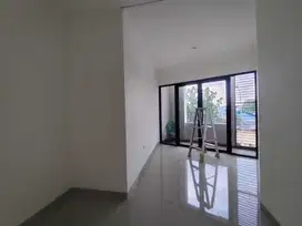 di jual rumah / ruko 3 lantai di jalan kran V kemayoran jakarta pusat