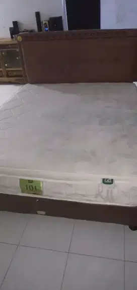 Spring bed set dipan (musterring)