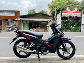 REVO X TAHUN (2018) WARNA HITAM