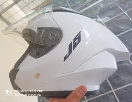 Helm MLA J5 baru 1 hari