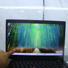 Laptop Lenovo X390. Intel Core i7 Gen 8. RAM 16GB. SSD. Touchscreen.