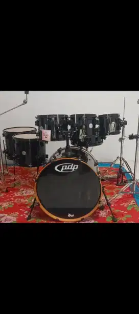 Di jual DRUM SET PDP CONCEPT MAPLE PEARLESCENCE BLACK