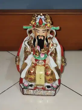 Patung Dewa Harta Mitologi China
