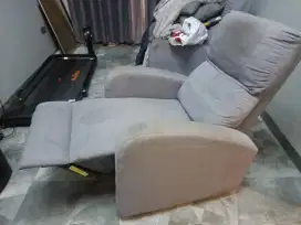 Sofa santai minimalis