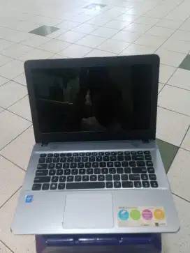 Laptop Asus X441N