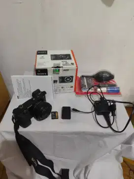 Kamera sony a 6000+ lensa